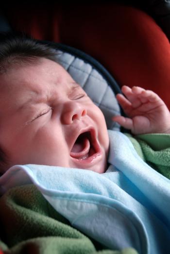Babys können so laut schreien wie Jets